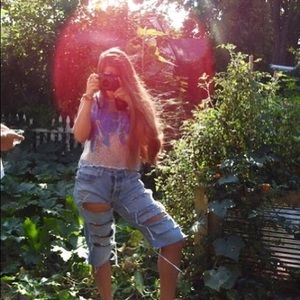 Meet your Posher, Seena